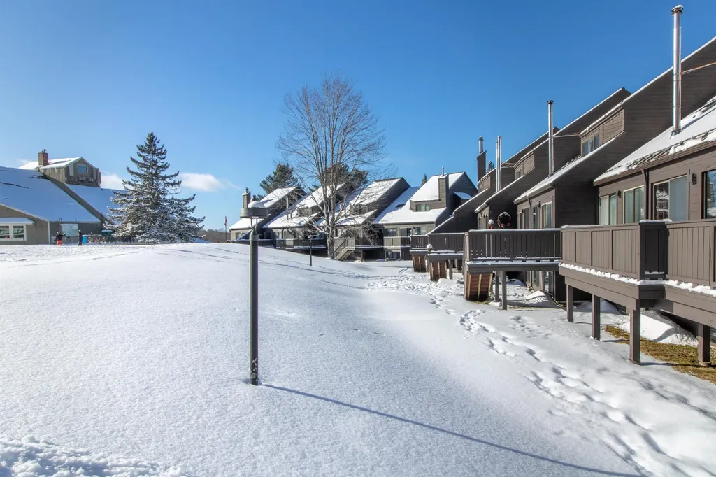 48 Burkeside Road Burke VT 05832