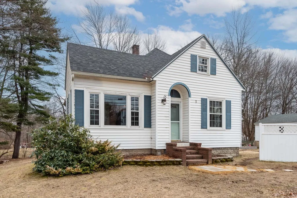 274 High Street Somersworth NH 03878