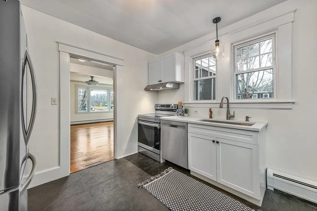 274 High Street Somersworth NH 03878