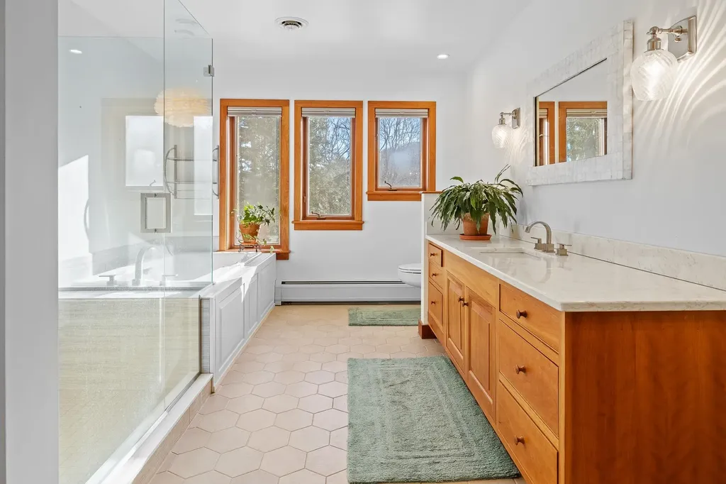 1490 Beaver Meadow Road Norwich VT 05055