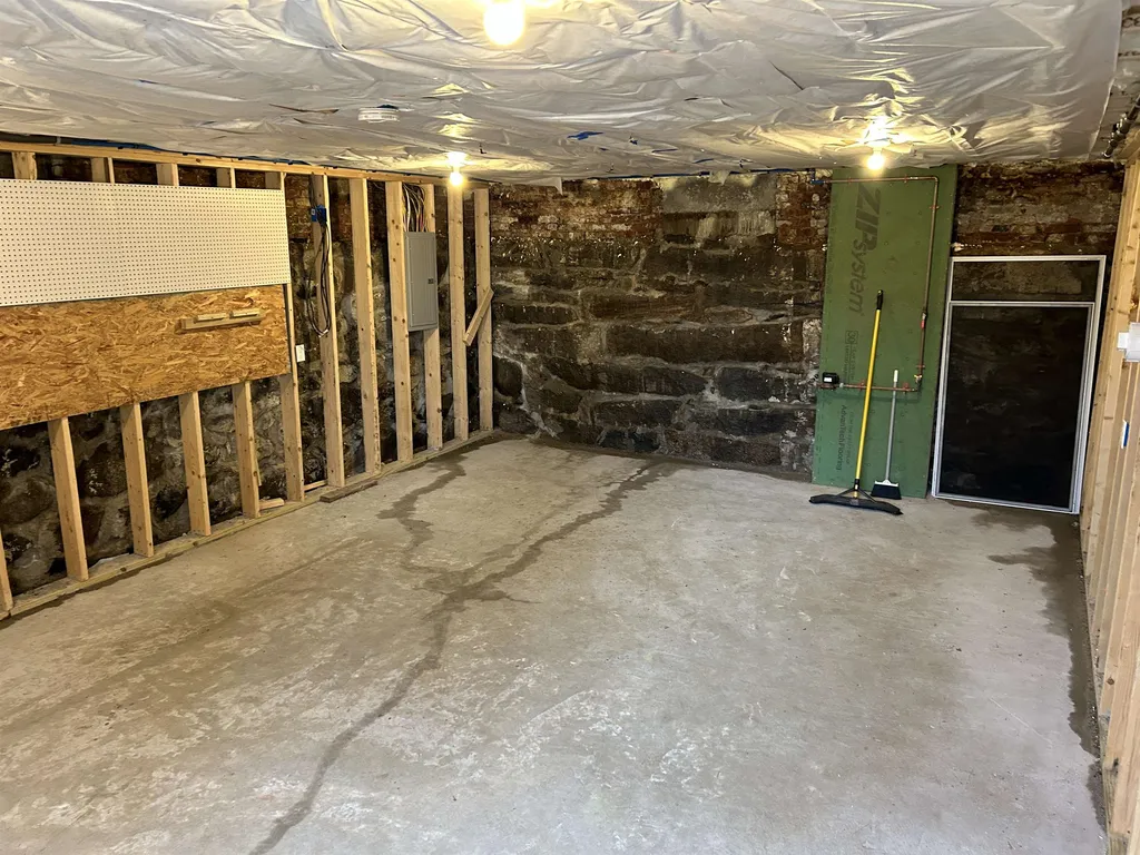 36 Exeter Road Hampton NH 03842