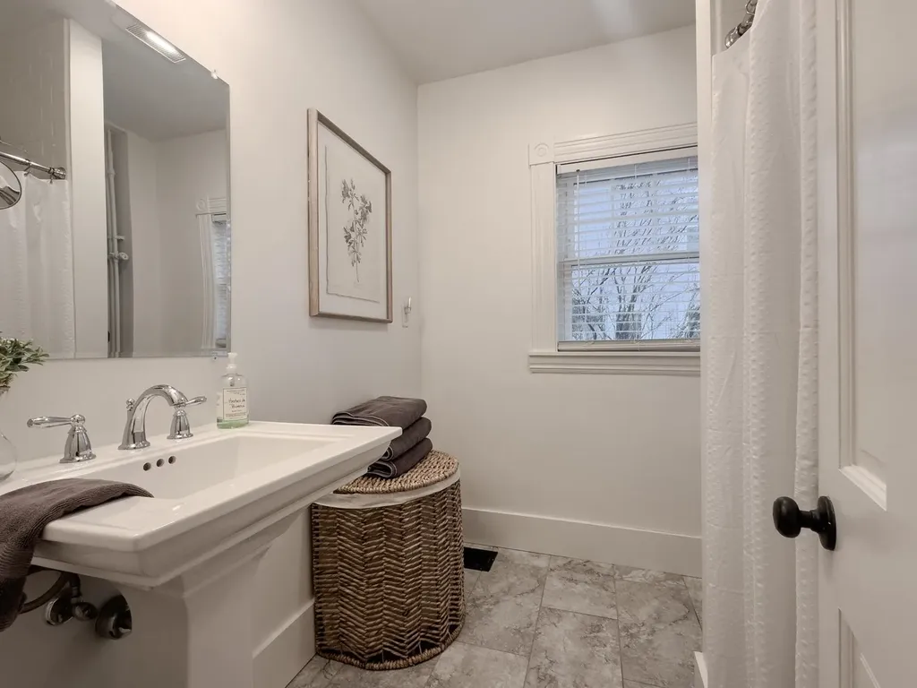 8 Dunklee Street Concord NH 03301