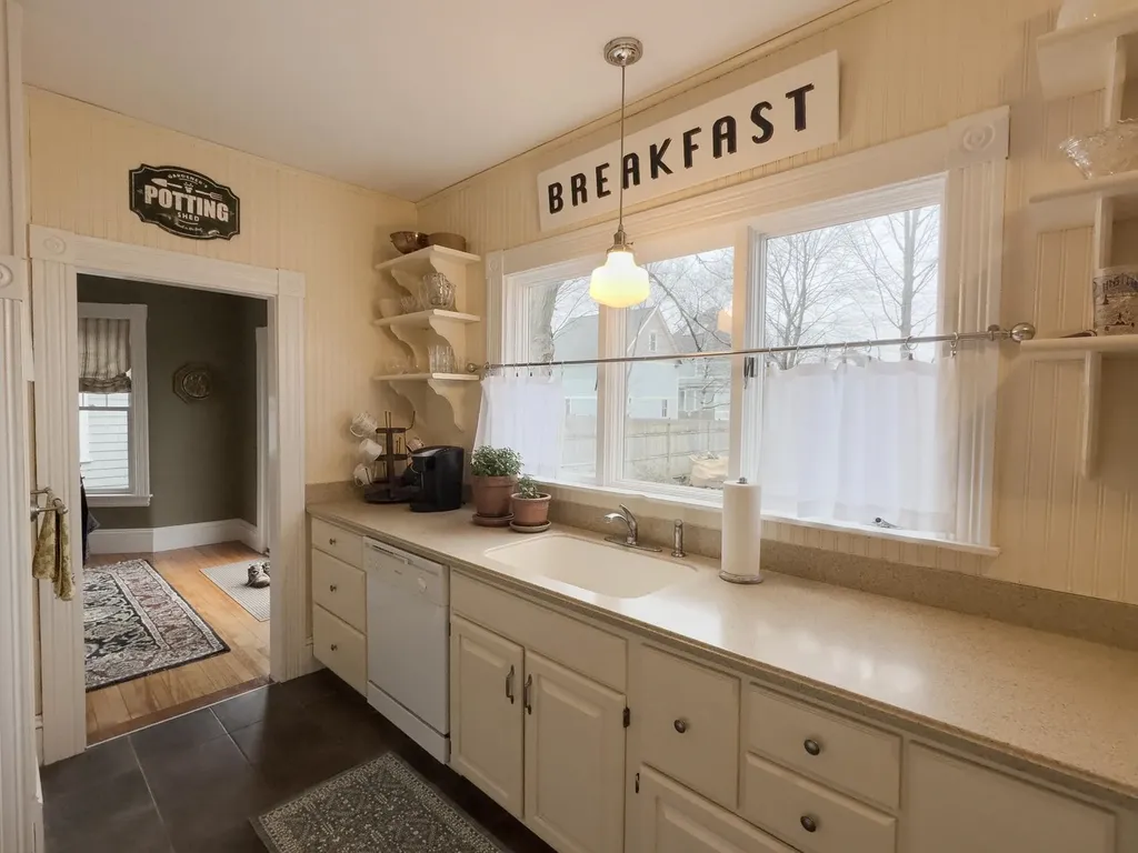 8 Dunklee Street Concord NH 03301