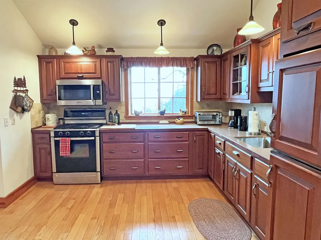 358 Cider Hill Road Warren VT 05674-0000