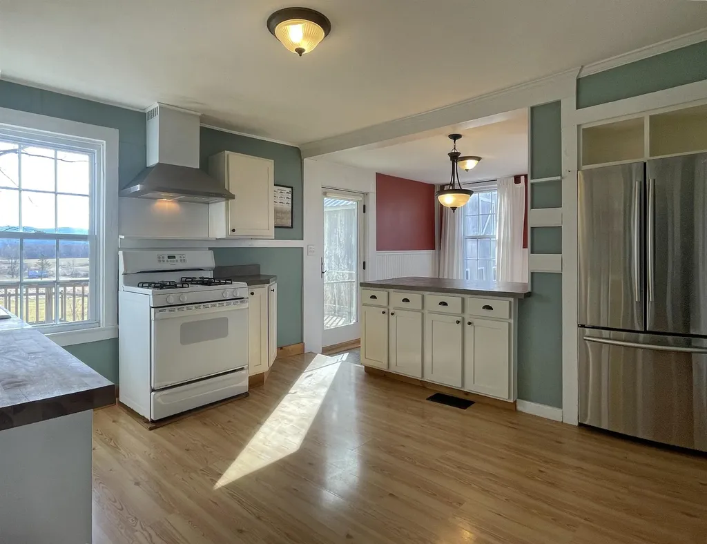 51 South Bingham Street Cornwall VT 05753