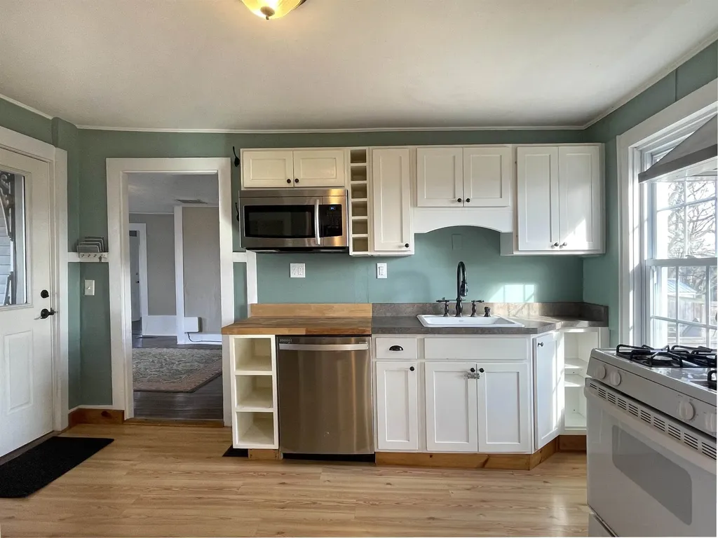 51 South Bingham Street Cornwall VT 05753