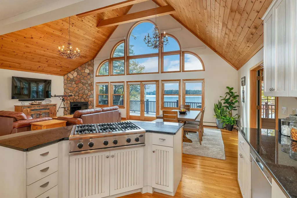 25 Sunset Lane Moultonborough NH 03254