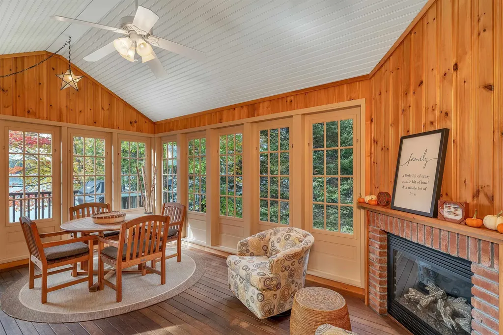 25 Sunset Lane Moultonborough NH 03254