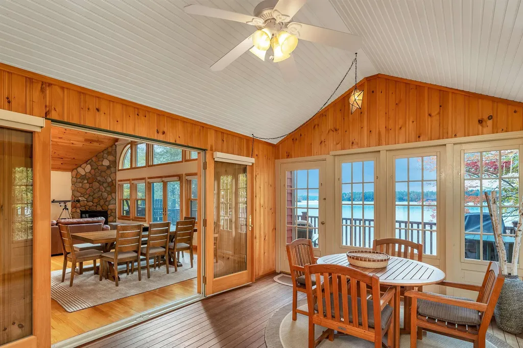 25 Sunset Lane Moultonborough NH 03254