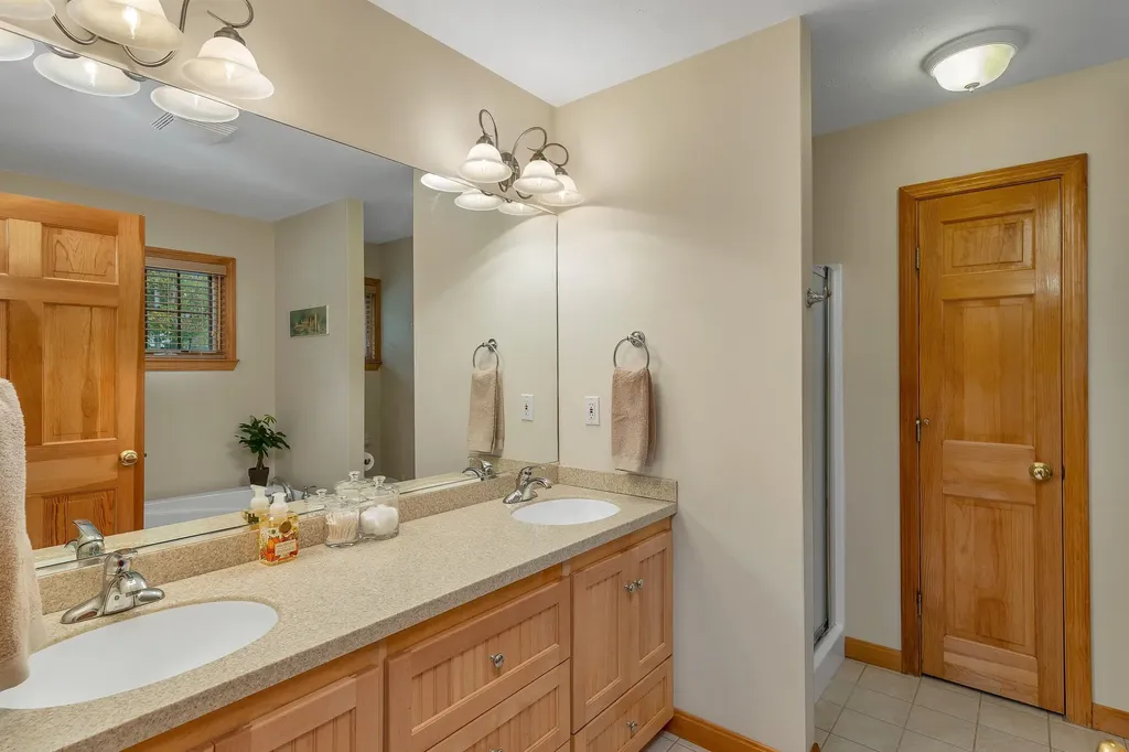 25 Sunset Lane Moultonborough NH 03254