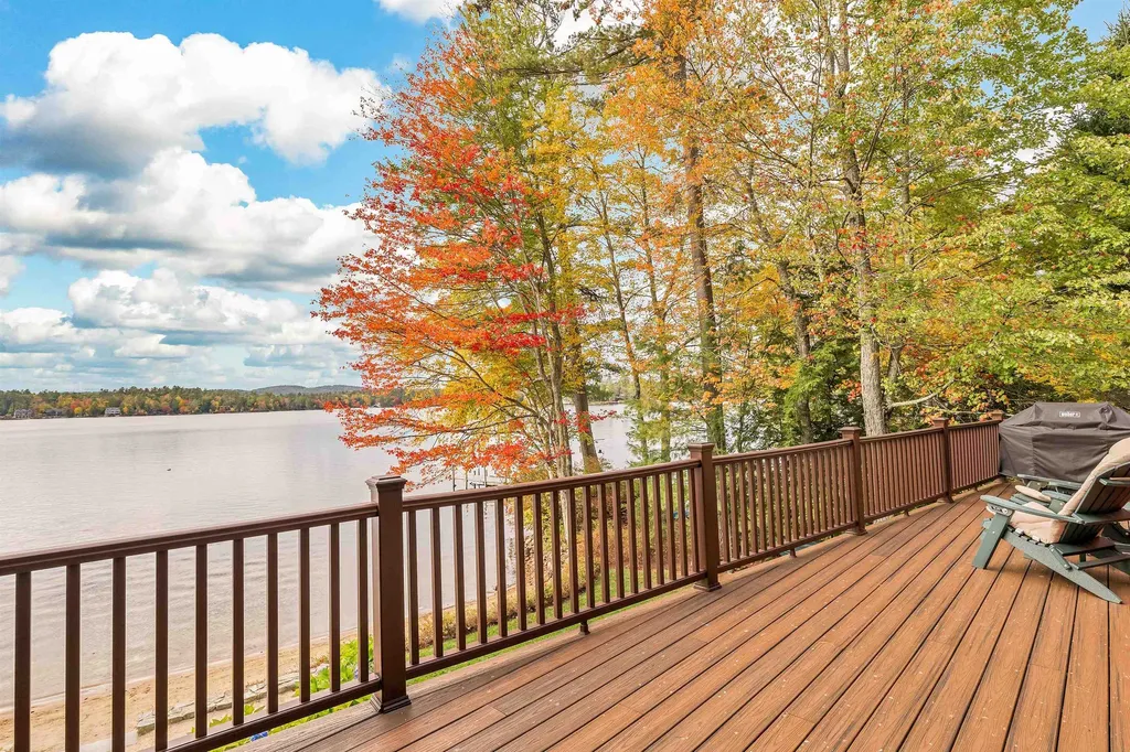 25 Sunset Lane Moultonborough NH 03254
