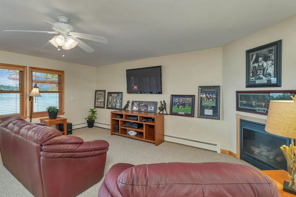 25 Sunset Lane Moultonborough NH 03254
