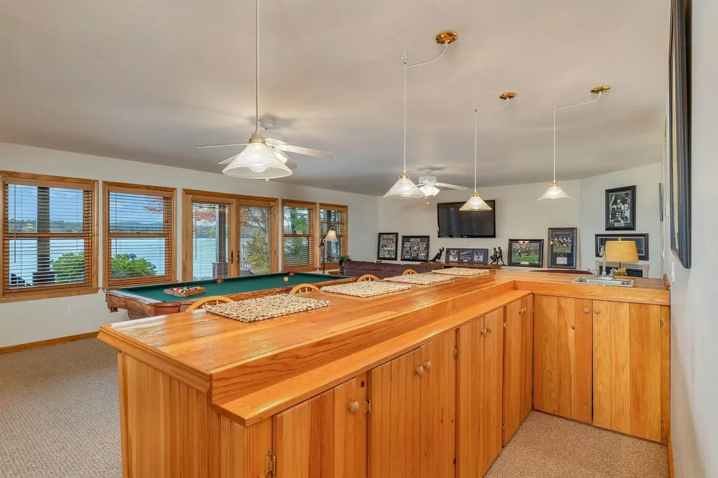 25 Sunset Lane Moultonborough NH 03254
