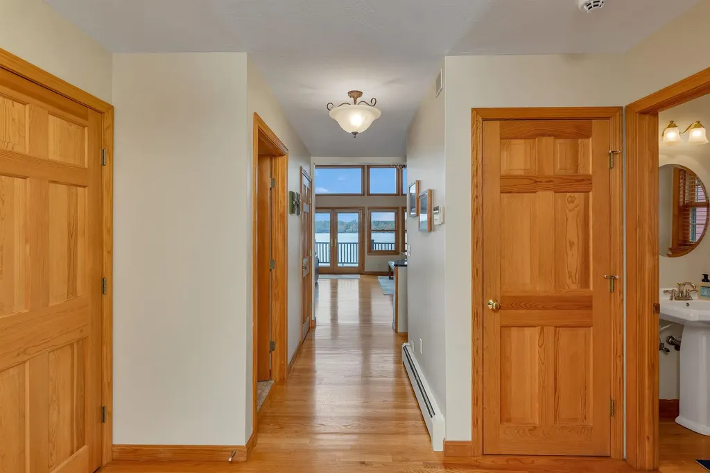 25 Sunset Lane Moultonborough NH 03254
