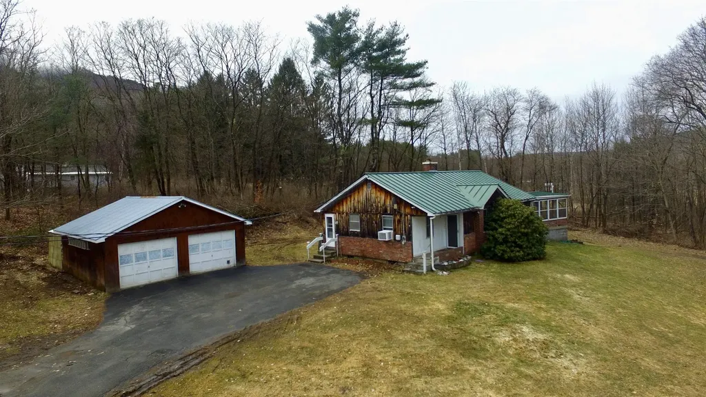 159 Estey Lane Windsor VT 05089