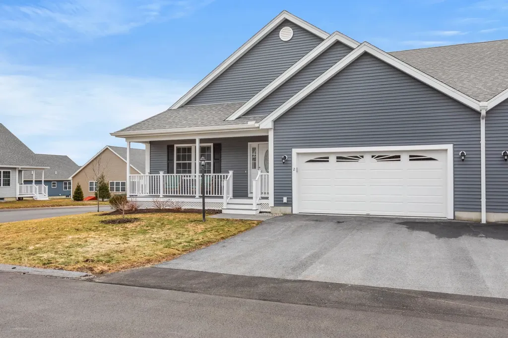 2 Strawberry Lane Hooksett NH 03106