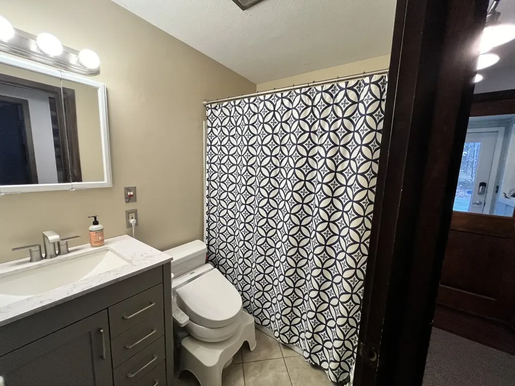 60 Drumleys North Extension Warren VT 05674