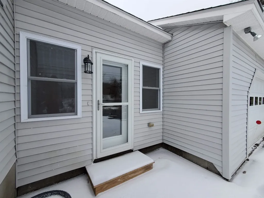 106 Shaker Hill Road Enfield NH 03748