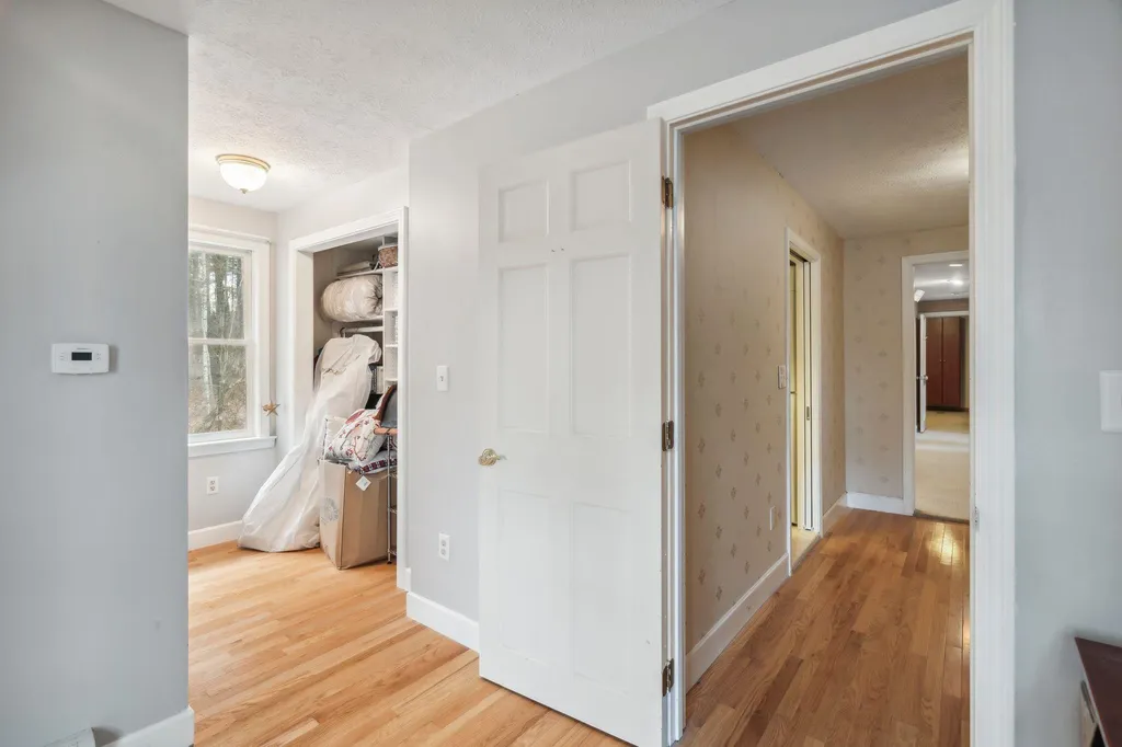 97 North Lowell Road Windham NH 03087