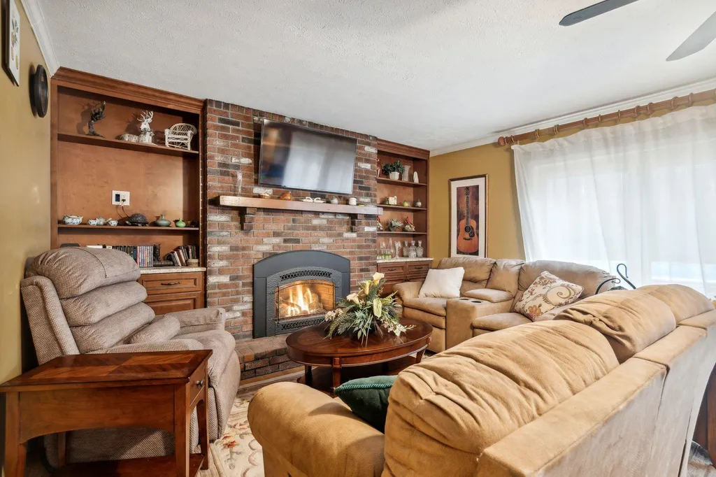 97 North Lowell Road Windham NH 03087