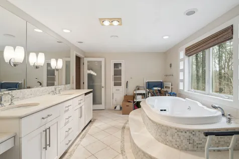 97 North Lowell Road Windham NH 03087