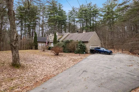97 North Lowell Road Windham NH 03087