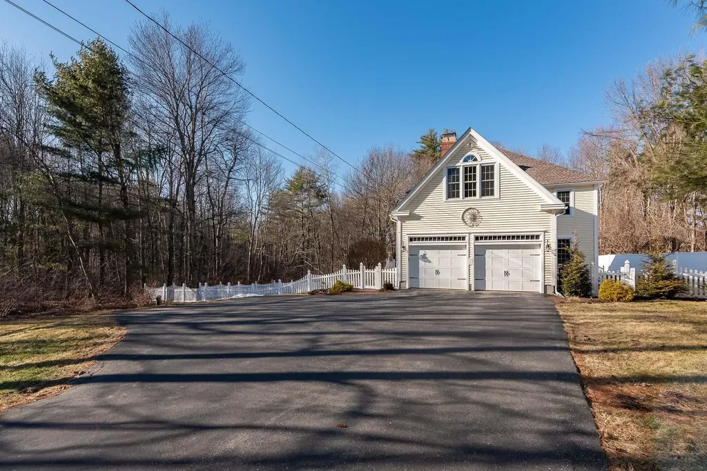 463 Exeter Road Hampton NH 03842