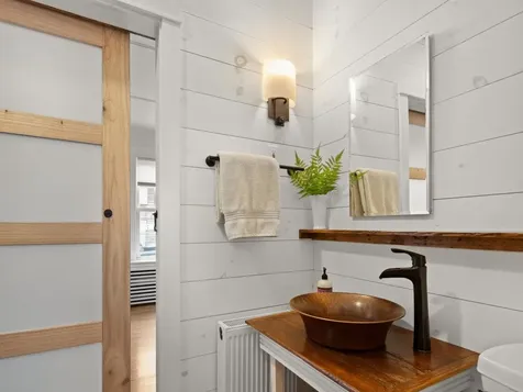20 East Street Vergennes VT 05491