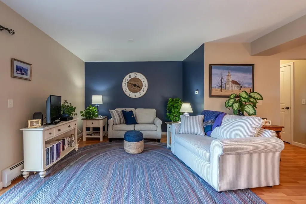 1376a Route 11 Sunapee NH 03782