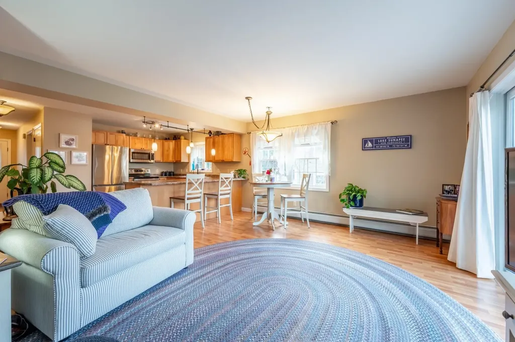 1376a Route 11 Sunapee NH 03782