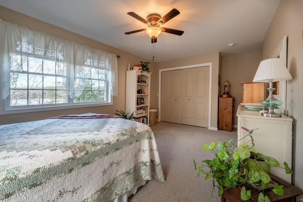 1376a Route 11 Sunapee NH 03782
