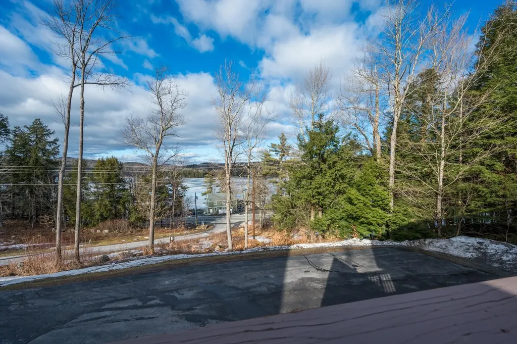 1376a Route 11 Sunapee NH 03782