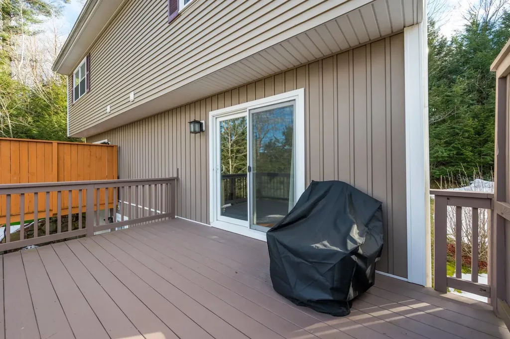 1376a Route 11 Sunapee NH 03782