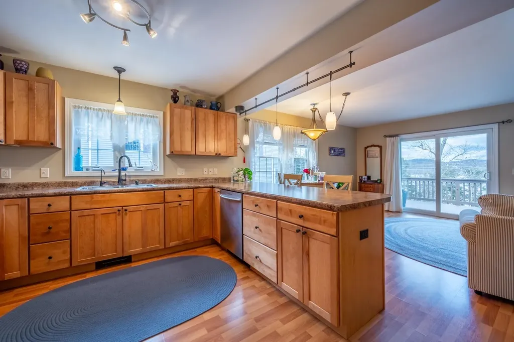 1376a Route 11 Sunapee NH 03782