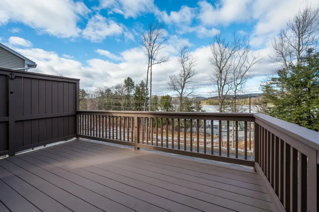 1376a Route 11 Sunapee NH 03782