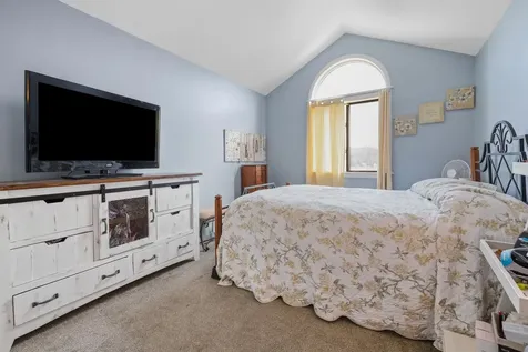 19 Marsten Lane Enfield NH 03748