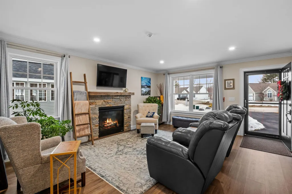 27 Butternut Lane Laconia NH 03246