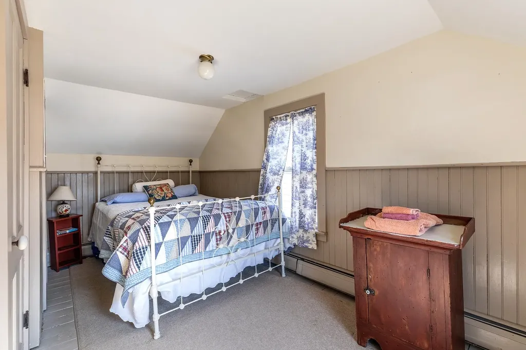 122 Highland Avenue Manchester VT 05255