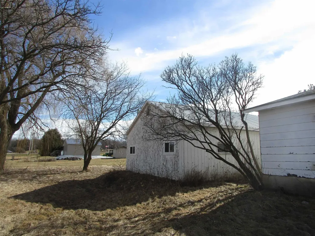 66 Rattlin Bridge Road Bridport VT 05734