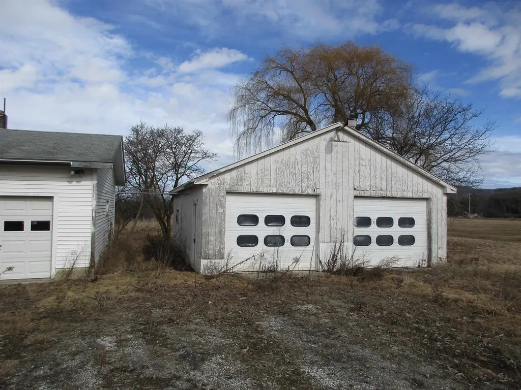 66 Rattlin Bridge Road Bridport VT 05734