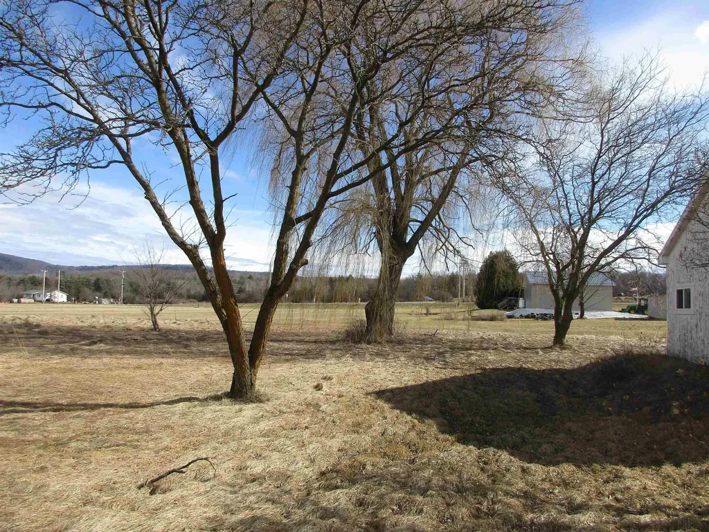 66 Rattlin Bridge Road Bridport VT 05734