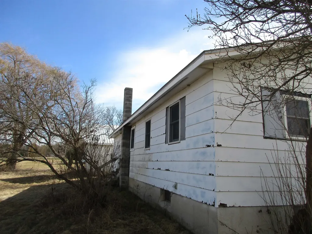 66 Rattlin Bridge Road Bridport VT 05734