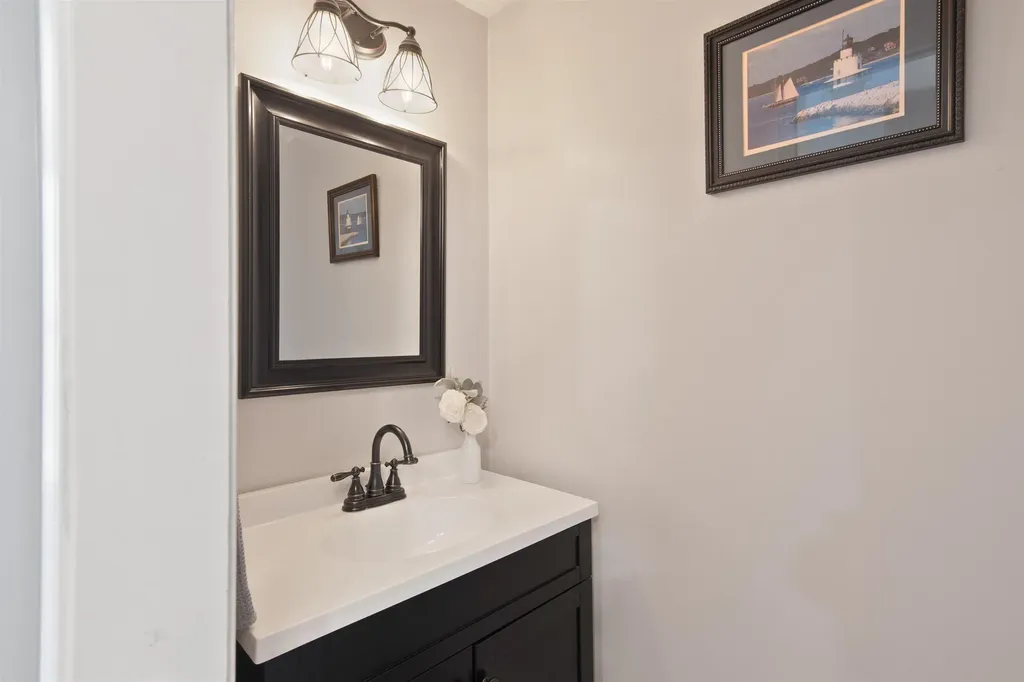 132 Whispering Pines Colchester VT 05446