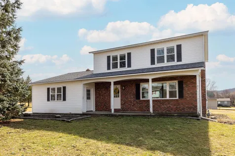 20 Meadowbrook Lane St. Albans Town VT 05478
