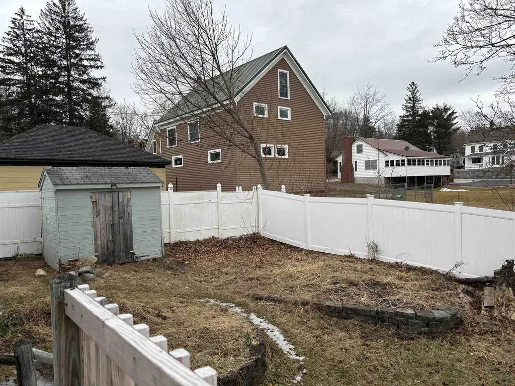 6 Grant Street Farmington NH 03835
