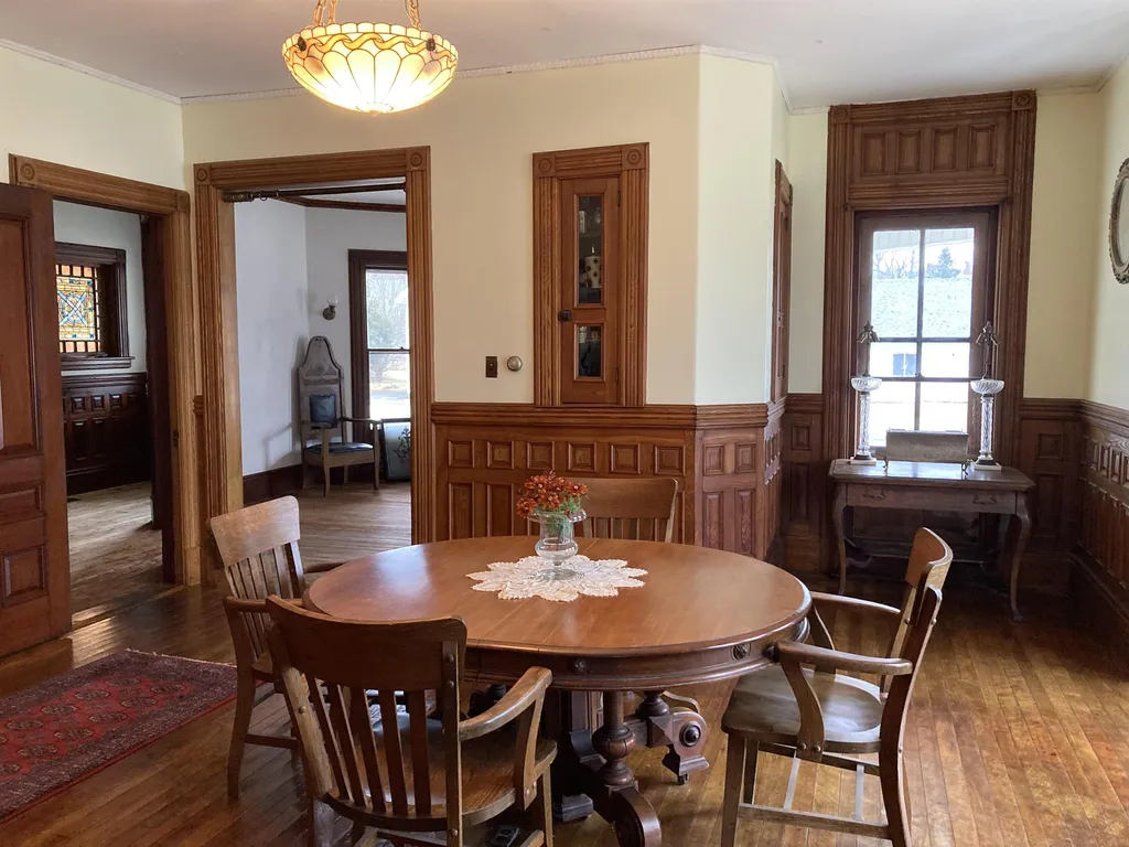 17 Canaan Street Canaan NH 03741