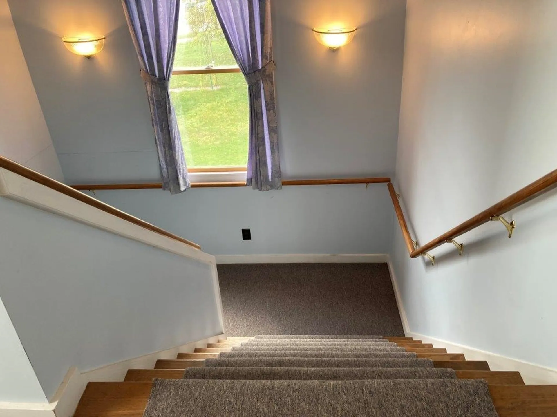 17 Canaan Street Canaan NH 03741