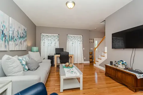 15 Squire Drive Pelham NH 03076