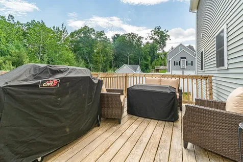 15 Squire Drive Pelham NH 03076