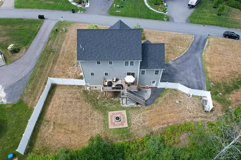 15 Squire Drive Pelham NH 03076